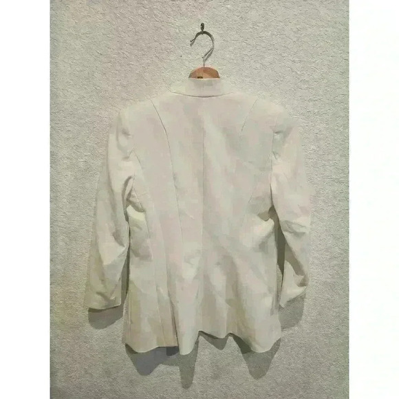 H&M White Blazer SZ 2 - Picture 3 of 3